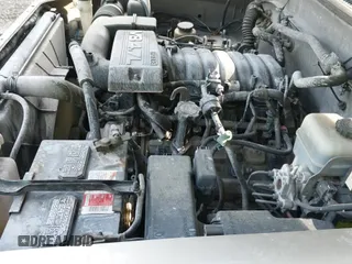 ✅ 2005 Toyota Tundra SR5 • VIN: 5TBET341X5S469904 • Лот: 43396245. Опубликован ранее на IAAI с пробегом 224 423 миль. Бесплатный доступ к архиву аукционных продаж из США и подробный отчёт об истории автомобиля на DreamBid. Изображение 19.