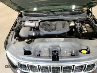 ✅ 2023 Jeep Wagoneer Series III • VIN: 1C4SJVDP0PS572632 • Лот: 57608885. Опубликован ранее на Copart с пробегом 58 769 миль. Бесплатный доступ к архиву аукционных продаж из США и подробный отчёт об истории автомобиля на DreamBid. Изображение 15.