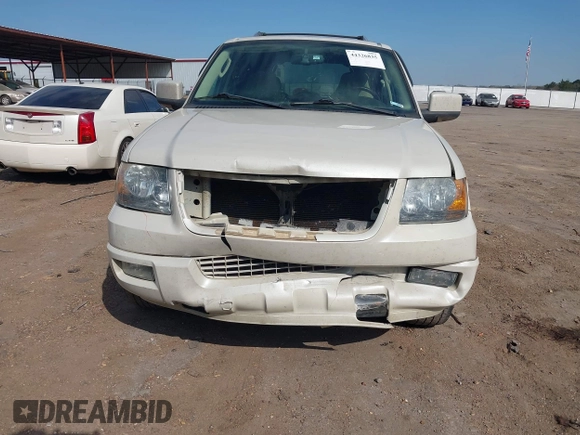 ✅ 2006 Ford Expedition Limited • VIN: 1FMPU19596LA31077 • Lot: 44326835. Wystawiony na IAAI z przebiegiem Nie podano. Bezpłatny archiwum sprzedaży aukcyjnych z USA i szczegółowy raport historii pojazdu na DreamBid. Zdjęcie 6.
