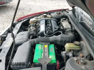 1996 Saturn SW z VIN 1G8ZJ8272TZ346249, wystawiony jako IAAI lot #43384611 z przebiegiem 182 853 mil mil oraz . Historia ofert i sprzedaży dostępna na DreamBid. Obrazek 19.