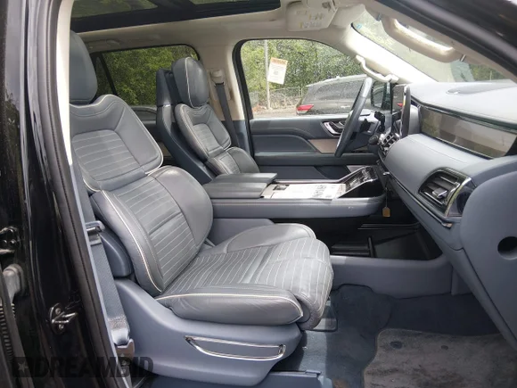 ✅ 2019 Lincoln Navigator Black Label • VIN: 5LMJJ2TT6KEL26239 • Lot: 45014960. Listed on IAAI with 79,212 mi. Free auction sales archive from the USA and detailed vehicle history report at DreamBid. Image 5.