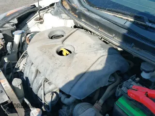 ✅ 2013 Hyundai Elantra • VIN: KMHD35LE8DU046098 • Lot: 43610501. Listed on IAAI with 152,171 mi. Free auction sales archive from the USA and detailed vehicle history report at DreamBid. Image 12.