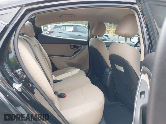 ✅ 2016 Hyundai Elantra SE • VIN: 5NPDH4AE8GH654253 • Lot: 45062889. Wystawiony na IAAI z przebiegiem 86 988 mil. Bezpłatny archiwum sprzedaży aukcyjnych z USA i szczegółowy raport historii pojazdu na DreamBid. Zdjęcie 8.