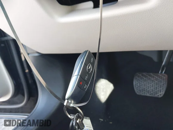 ✅ 2025 Mercedes-Benz GLA 250 • VIN: W1N4N4GB4SJ648562 • Lot: 44532158. Wystawiony na IAAI z przebiegiem 8 168 mil. Bezpłatny archiwum sprzedaży aukcyjnych z USA i szczegółowy raport historii pojazdu na DreamBid. Zdjęcie 11.