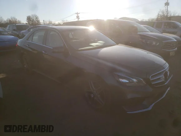 ✅ 2015 Mercedes-Benz E 350 Luxury • VIN: WDDHF8JB4FB141379 • Lot: 68838642. Listed on Copart with 94,765 mi. Free auction sales archive from the USA and detailed vehicle history report at DreamBid. Image 4.