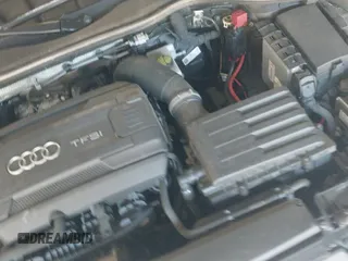 ✅ 2016 Audi TT 2.0T • VIN: TRUC5AFVXG1030219 • Lot: 42613854. Wystawiony na IAAI z przebiegiem 57 666 mil. Bezpłatny archiwum sprzedaży aukcyjnych z USA i szczegółowy raport historii pojazdu na DreamBid. Zdjęcie 18.