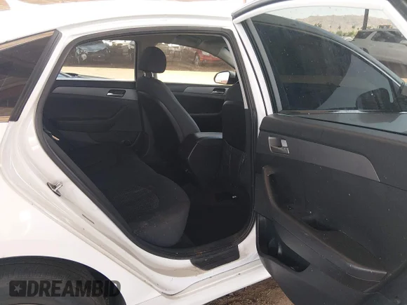 ✅ 2018 Hyundai Sonata SE • VIN: 5NPE24AF5JH703396 • Lot: 45229020. Wystawiony na IAAI z przebiegiem 138 853 mil. Bezpłatny archiwum sprzedaży aukcyjnych z USA i szczegółowy raport historii pojazdu na DreamBid. Zdjęcie 8.