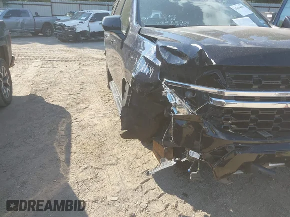 ✅ 2021 Chevrolet Tahoe Commercial • VIN: 1GNSCLED4MR284724 • Lot: 43414686. Wystawiony na IAAI z przebiegiem 162 652 mil. Bezpłatny archiwum sprzedaży aukcyjnych z USA i szczegółowy raport historii pojazdu na DreamBid. Zdjęcie 6.