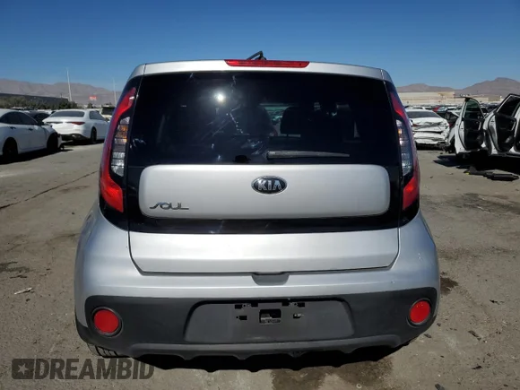 ✅ 2017 Kia Soul • VIN: KNDJN2A27H7441743 • Lot: 76995234. Wystawiony na Copart z przebiegiem 78 949 mil. Bezpłatny archiwum sprzedaży aukcyjnych z USA i szczegółowy raport historii pojazdu na DreamBid. Zdjęcie 6.