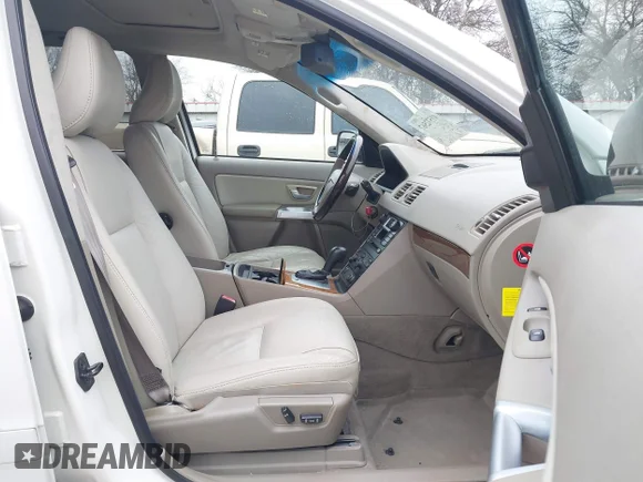 ✅ 2005 Volvo XC90 • VIN: YV1CZ852051198196 • Lot: 42308256. Wystawiony na IAAI z przebiegiem 154 881 mil. Bezpłatny archiwum sprzedaży aukcyjnych z USA i szczegółowy raport historii pojazdu na DreamBid. Zdjęcie 5.