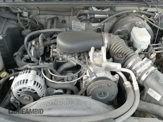 ✅ 2001 Chevrolet S-10 LS • VIN: 1GCCS19W918208790 • Лот: 41785661. Опубликован ранее на IAAI с пробегом 132 903 миль. Бесплатный доступ к архиву аукционных продаж из США и подробный отчёт об истории автомобиля на DreamBid. Изображение 12.