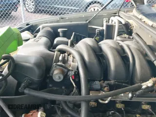 ✅ 2006 Ford Explorer Eddie Bauer • VIN: 1FMEU74836UA61892 • Lot: 43040916. Wystawiony na IAAI z przebiegiem 200 998 mil. Bezpłatny archiwum sprzedaży aukcyjnych z USA i szczegółowy raport historii pojazdu na DreamBid. Zdjęcie 12.