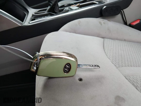 ✅ 2015 Hyundai Sonata Limited • VIN: 5NPE34AF0FH211413 • Lot: 44745812. Wystawiony na IAAI z przebiegiem 77 451 mil. Bezpłatny archiwum sprzedaży aukcyjnych z USA i szczegółowy raport historii pojazdu na DreamBid. Zdjęcie 11.