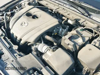 ✅ 2020 Mazda 3 Premium • VIN: JM1BPBNM2L1160648 • Lot: 43042031. Wystawiony na IAAI z przebiegiem 51 697 mil. Bezpłatny archiwum sprzedaży aukcyjnych z USA i szczegółowy raport historii pojazdu na DreamBid. Zdjęcie 20.