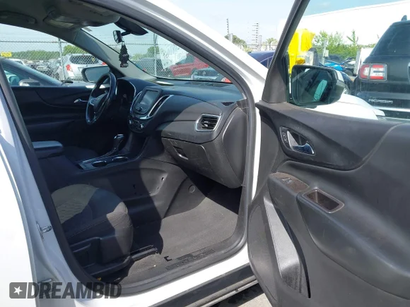 ✅ 2018 Chevrolet Equinox LT • VIN: 2GNAXJEV6J6254712 • Lot: 45018071. Wystawiony na IAAI z przebiegiem 238 496 mil. Bezpłatny archiwum sprzedaży aukcyjnych z USA i szczegółowy raport historii pojazdu na DreamBid. Zdjęcie 5.