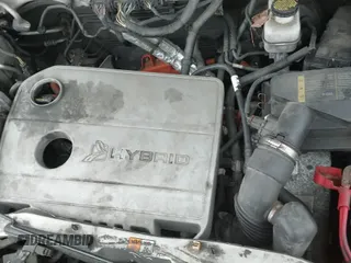 ✅ 2010 Ford Escape Hybrid • VIN: 1FMCU5K37AKC90499 • Lot: 41463287. Wystawiony na IAAI z przebiegiem 208 450 mil. Bezpłatny archiwum sprzedaży aukcyjnych z USA i szczegółowy raport historii pojazdu na DreamBid. Zdjęcie 12.