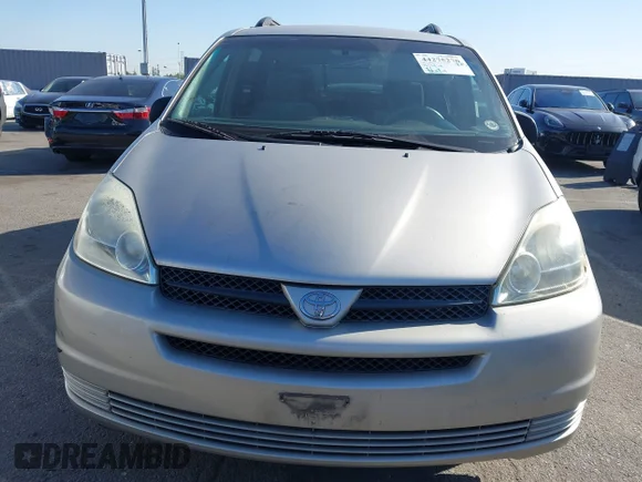 ✅ 2004 Toyota Sienna CE • VIN: 5TDZA23C74S164838 • Lot: 44275270. Wystawiony na IAAI z przebiegiem 100 124 mil. Bezpłatny archiwum sprzedaży aukcyjnych z USA i szczegółowy raport historii pojazdu na DreamBid. Zdjęcie 6.