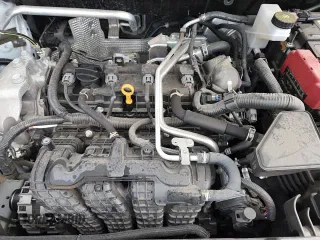 2023 Mitsubishi Outlander SEL z VIN JA4J3VA80PZ049082, wystawiony jako Copart lot #70185515 z przebiegiem 30 713 mil mil oraz Szkoda całkowita • Salvage title. Historia ofert i sprzedaży dostępna na DreamBid. Obrazek 16.