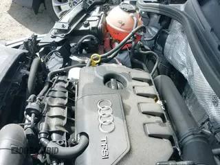 ✅ 2018 Audi Q3 Premium • VIN: WA1ECCFS0JR022112 • Lot: 42356014. Wystawiony na IAAI z przebiegiem 56 671 mil. Bezpłatny archiwum sprzedaży aukcyjnych z USA i szczegółowy raport historii pojazdu na DreamBid. Zdjęcie 19.