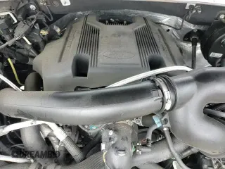 ✅ 2019 Ford Expedition XLT • VIN: 1FMJU1JT2KEA78269 • Lot: 81048095. Wystawiony na Copart z przebiegiem 111 412 mil. Bezpłatny archiwum sprzedaży aukcyjnych z USA i szczegółowy raport historii pojazdu na DreamBid. Zdjęcie 15.