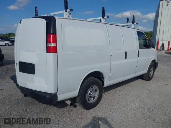 ✅ 2019 Chevrolet Express Cargo • VIN: 1GCWGAFG5K1247026 • Лот: 43187800. Опубліковано раніше на IAAI з пробігом 156 639 миль. Безкоштовний доступ до архіву аукціонних продажів зі США та докладний звіт про історію автомобіля на DreamBid. Зображення 4.