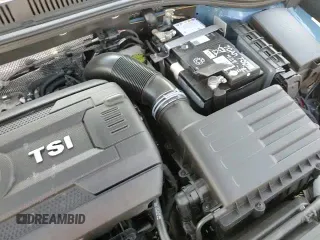 ✅ 2025 Volkswagen Jetta Autobahn • VIN: 3VW2T7BU8SM041885 • Лот: 69129355. Опубликован ранее на Copart с пробегом 5 800 миль. Бесплатный доступ к архиву аукционных продаж из США и подробный отчёт об истории автомобиля на DreamBid. Изображение 14.