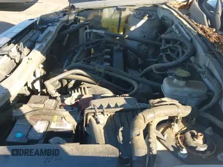 ✅ 2011 Ford Escape XLT • VIN: 1FMCU0D71BKA42950 • Lot: 43787150. Listed on IAAI with 257,927 mi. Free auction sales archive from the USA and detailed vehicle history report at DreamBid. Image 12.