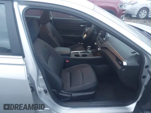 ✅ 2025 Nissan Altima SV • VIN: 1N4BL4DV3SN386650 • Lot: 44772416. Wystawiony na IAAI z przebiegiem 18 247 mil. Bezpłatny archiwum sprzedaży aukcyjnych z USA i szczegółowy raport historii pojazdu na DreamBid. Zdjęcie 5.