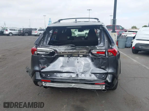 ✅ 2021 Toyota RAV4 SE • VIN: JTMAB3FV4MD042804 • Lot: 45104088. Wystawiony na IAAI z przebiegiem 57 865 mil. Bezpłatny archiwum sprzedaży aukcyjnych z USA i szczegółowy raport historii pojazdu na DreamBid. Zdjęcie 6.