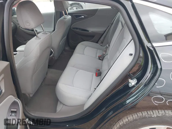 ✅ 2025 Chevrolet Malibu LT • VIN: 1G1ZD5ST4SF140450 • Lot: 45159238. Wystawiony na IAAI z przebiegiem 40 931 mil. Bezpłatny archiwum sprzedaży aukcyjnych z USA i szczegółowy raport historii pojazdu na DreamBid. Zdjęcie 8.