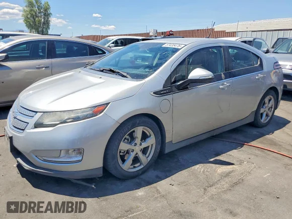 ✅ 2014 Chevrolet Volt • VIN: 1G1RE6E45EU159399 • Лот: 57435476. Опубликован ранее на Copart с пробегом 110 729 миль. Бесплатный доступ к архиву аукционных продаж из США и подробный отчёт об истории автомобиля на DreamBid. Изображение 1.