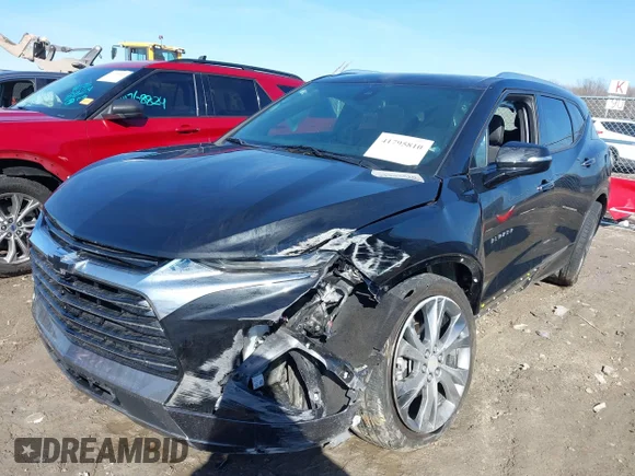 ✅ 2022 Chevrolet Blazer Premier • VIN: 3GNKBLR46NS133864 • Lot: 41795810. Wystawiony na IAAI z przebiegiem 30 487 mil. Bezpłatny archiwum sprzedaży aukcyjnych z USA i szczegółowy raport historii pojazdu na DreamBid. Zdjęcie 2.