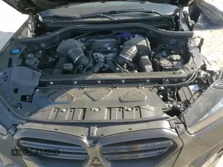 ✅ 2024 BMW X5 M Competition • VIN: 5YM13ET09R9U28296 • Lot: 85133174. Wystawiony na Copart z przebiegiem 3 636 mil. Bezpłatny archiwum sprzedaży aukcyjnych z USA i szczegółowy raport historii pojazdu na DreamBid. Zdjęcie 17.