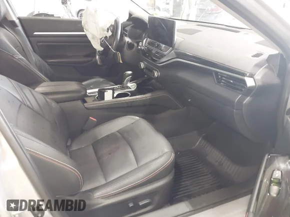 ✅ 2024 Nissan Altima SR • VIN: 1N4BL4CW2RN403488 • Lot: 45402089. Listed on IAAI with 45,233 mi. Free auction sales archive from the USA and detailed vehicle history report at DreamBid. Image 5.