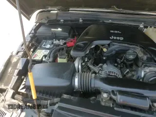 ✅ 2018 Jeep Wrangler Unlimited Sport S • VIN: 1C4HJXDG5JW159062 • Лот: 69270575. Опубликован ранее на Copart с пробегом 51 046 миль. Бесплатный доступ к архиву аукционных продаж из США и подробный отчёт об истории автомобиля на DreamBid. Изображение 14.