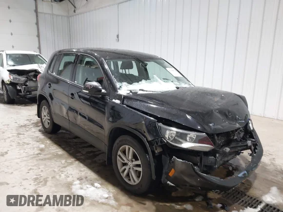 ✅ 2013 Volkswagen Tiguan S • VIN: WVGAV7AX1DW554429 • Lot: 43860934. Listed on IAAI with 85,826 mi. Free auction sales archive from the USA and detailed vehicle history report at DreamBid. Image 1.