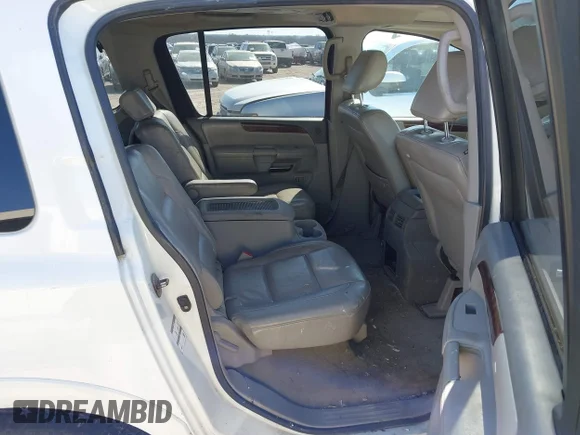 ✅ 2010 Nissan Armada Platinum • VIN: 5N1BA0NF6AN607748 • Lot: 44501215. Wystawiony na IAAI z przebiegiem 243 703 mil. Bezpłatny archiwum sprzedaży aukcyjnych z USA i szczegółowy raport historii pojazdu na DreamBid. Zdjęcie 8.