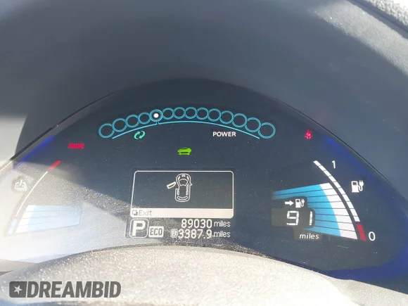 ✅ 2016 Nissan LEAF S • VIN: 1N4BZ0CP5GC303801 • Lot: 43716962. Wystawiony na IAAI z przebiegiem 89 030 mil. Bezpłatny archiwum sprzedaży aukcyjnych z USA i szczegółowy raport historii pojazdu na DreamBid. Zdjęcie 7.