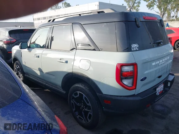 ✅ 2024 Ford Bronco Sport Outer Banks • VIN: 3FMCR9C60RRF48791 • Lot: 43944184. Wystawiony na IAAI z przebiegiem 10 900 mil. Bezpłatny archiwum sprzedaży aukcyjnych z USA i szczegółowy raport historii pojazdu na DreamBid. Zdjęcie 3.