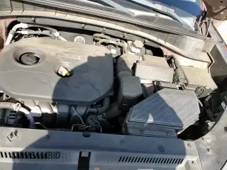 2017 Hyundai Tucson SE with VIN KM8J23A49HU537256, listed as a Copart auction lot 89659985 with 43,705 mi miles and Salvage title. Bid and sale history available at DreamBid. Image 16.