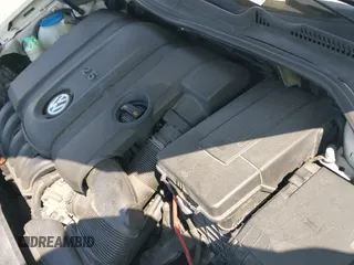 ✅ 2010 Volkswagen Jetta Limited Edition • VIN: 3VWAX7AJXAM110811 • Lot: 42767439. Listed on IAAI with 215,293 mi. Free auction sales archive from the USA and detailed vehicle history report at DreamBid. Image 19.