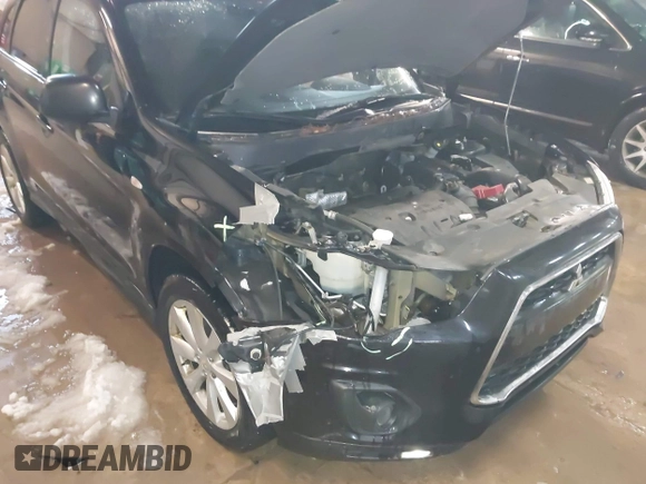 ✅ 2014 Mitsubishi Outlander ES • VIN: 4A4AR3AU9EE005231 • Lot: 44026953. Wystawiony na IAAI z przebiegiem 160 012 mil. Bezpłatny archiwum sprzedaży aukcyjnych z USA i szczegółowy raport historii pojazdu na DreamBid. Zdjęcie 6.