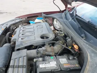 ✅ 2012 Volkswagen Passat SE • VIN: 1VWBN7A39CC051623 • Lot: 43740692. Wystawiony na IAAI z przebiegiem 164 267 mil. Bezpłatny archiwum sprzedaży aukcyjnych z USA i szczegółowy raport historii pojazdu na DreamBid. Zdjęcie 12.