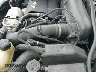 ✅ 2014 MINI Convertible S • VIN: WMWZP3C52ET706109 • Lot: 43559738. Wystawiony na IAAI z przebiegiem 95 699 mil. Bezpłatny archiwum sprzedaży aukcyjnych z USA i szczegółowy raport historii pojazdu na DreamBid. Zdjęcie 21.