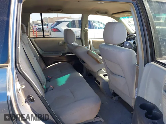 ✅ 2006 Toyota Highlander • VIN: JTEGP21A560120362 • Lot: 44755869. Wystawiony na IAAI z przebiegiem 228 739 mil. Bezpłatny archiwum sprzedaży aukcyjnych z USA i szczegółowy raport historii pojazdu na DreamBid. Zdjęcie 8.