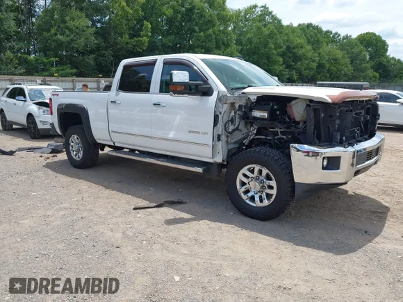✅ 2015 Chevrolet Silverado 2500HD LTZ • VIN: 1GC1KWE81FF532198 • Лот: 45371788. Опубликован ранее на IAAI с пробегом 119 222 миль. Бесплатный доступ к архиву аукционных продаж из США и подробный отчёт об истории автомобиля на DreamBid. Изображение 1.