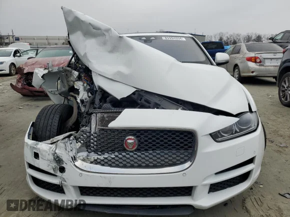 ✅ 2019 Jaguar XE 25t Premium • VIN: SAJAD4FX2KCP54489 • Лот: 85994934. Опубліковано раніше на Copart з пробігом 79 018 миль. Безкоштовний доступ до архіву аукціонних продажів зі США та докладний звіт про історію автомобіля на DreamBid. Зображення 5.