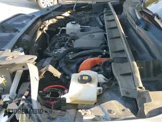 ✅ 2020 Toyota Highlander Hybrid XLE • VIN: 5TDHBRCH0LS512653 • Lot: 43441685. Listed on IAAI with 102,964 mi. Free auction sales archive from the USA and detailed vehicle history report at DreamBid. Image 19.