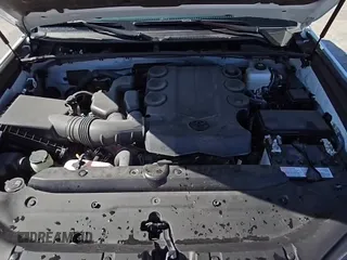 ✅ 2024 Toyota 4Runner TRD Off Road • VIN: JTERU5JR8R6284716 • Lot: 68167925. Wystawiony na Copart z przebiegiem 15 523 mil. Bezpłatny archiwum sprzedaży aukcyjnych z USA i szczegółowy raport historii pojazdu na DreamBid. Zdjęcie 14.