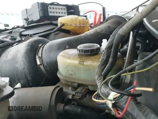 ✅ 2003 Ford F-250 XL • VIN: 1FTNW21L53ED49638 • Лот: 41591176. Опубликован ранее на IAAI с пробегом 235 613 миль. Бесплатный доступ к архиву аукционных продаж из США и подробный отчёт об истории автомобиля на DreamBid. Изображение 20.